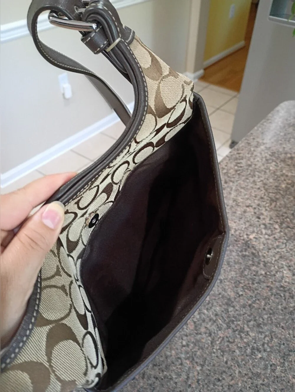 Coach Hampton Signature Hippie